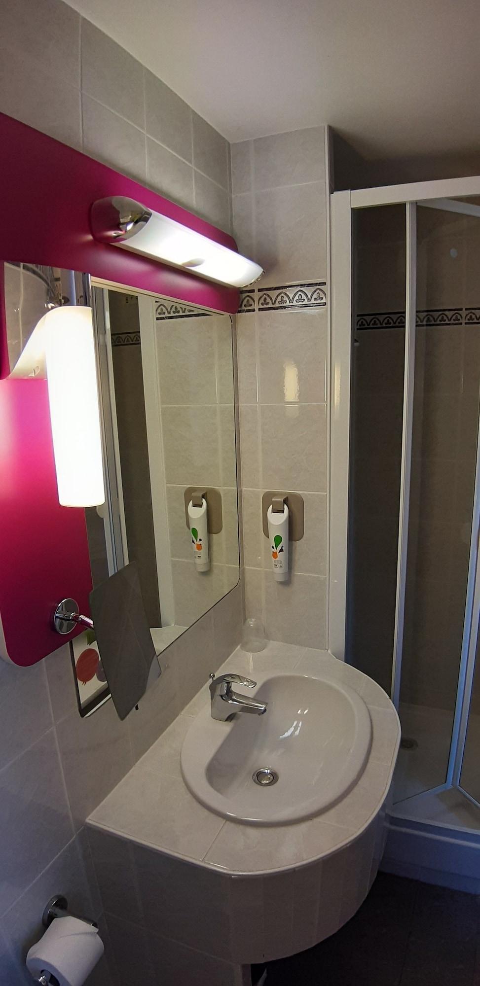 Ibis Styles Bourg En Bresse Ξενοδοχείο Εξωτερικό φωτογραφία